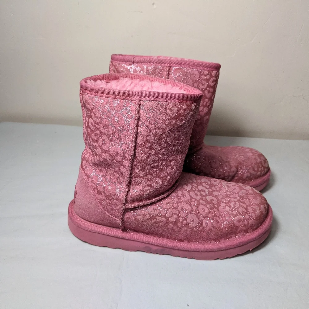 Ugg Girls Classic Glitter Leopard Winter Boots size 3